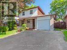 217 THOMS CRESCENT | Newmarket Ontario | Slide Image One