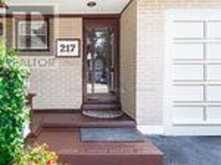 217 THOMS CRESCENT | Newmarket Ontario | Slide Image Two