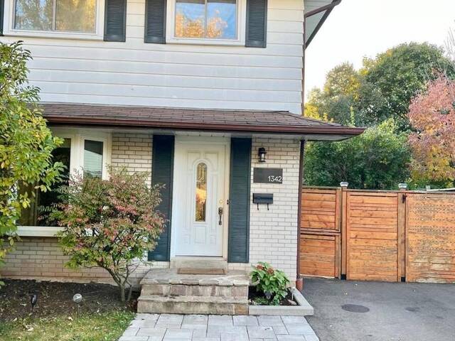 1342 ROYLEN ROAD Oakville Ontario, L6H 1V4