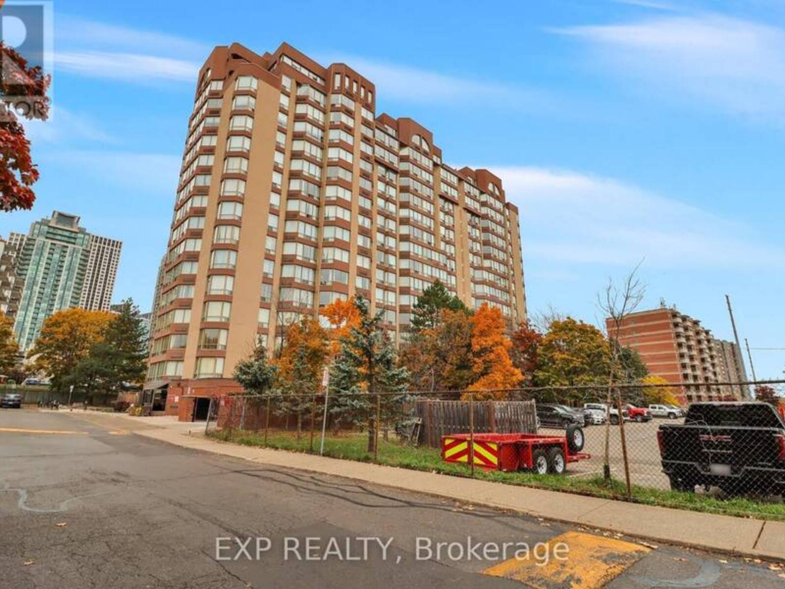 LPH8 - 25 FAIRVIEW STREET W, Mississauga, Ontario L5B 3Y8