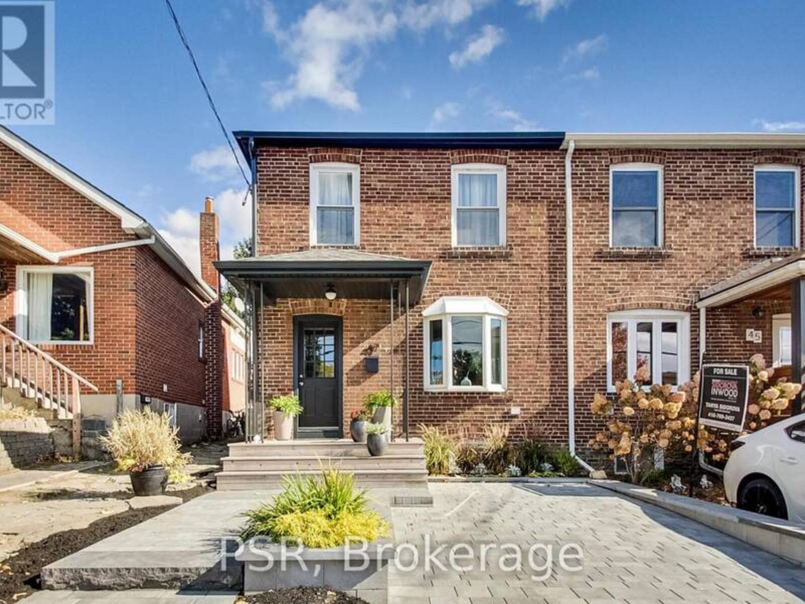 47 STEPHEN DRIVE, Toronto, Ontario M8Y 3M8