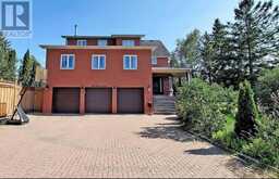 39 SCOTT DRIVE | Richmond Hill Ontario | Slide Image One