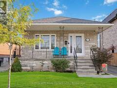 39 BENTWORTH AVENUE Toronto Ontario, M6A 1P1