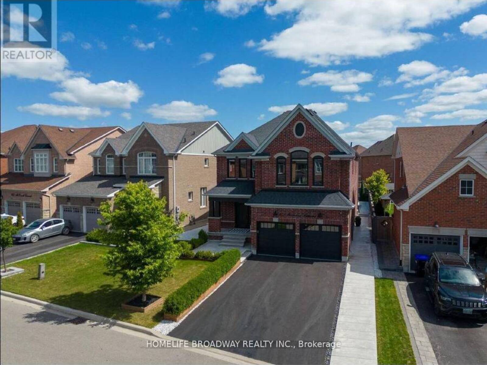 152 MCDONNELL CRESCENT, Bradford West Gwillimbury, Ontario L3Z 0T8