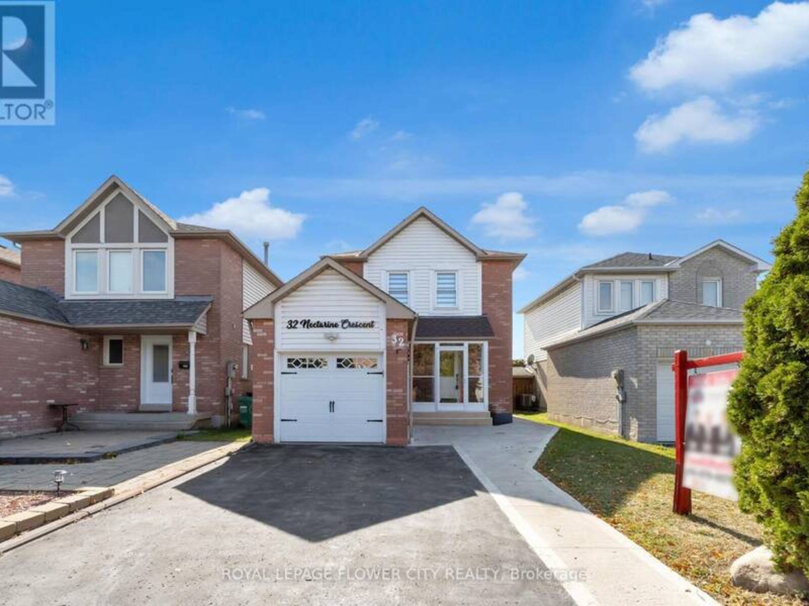 32 NECTARINE CRESCENT, Brampton, Ontario L6S 5Z1