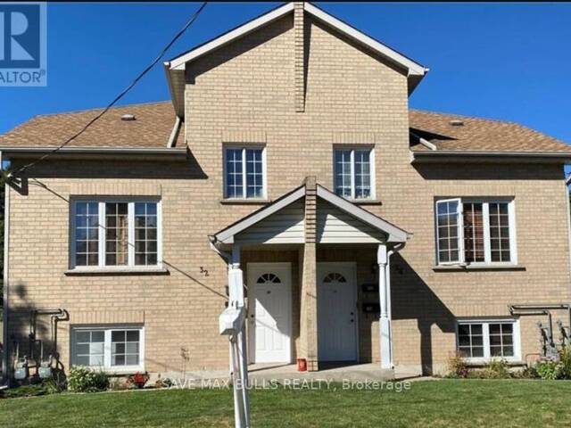 34 HOPETON STREET Cambridge Ontario, N1R 3T3