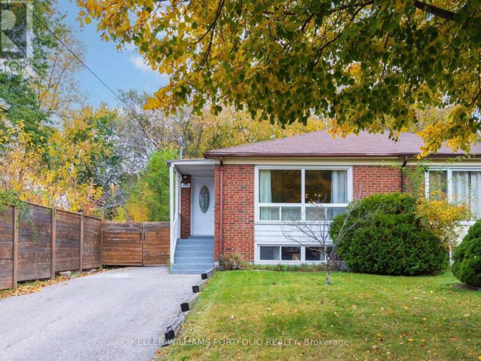 3468 ASHCROFT CRESCENT, Mississauga, Ontario L5C 2E7