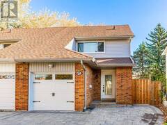 43 CLEADON ROAD Toronto Ontario, M1V 1L8