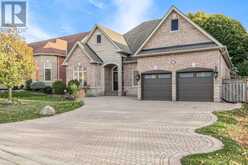 874 BEST CIRCLE | Newmarket Ontario | Slide Image Two