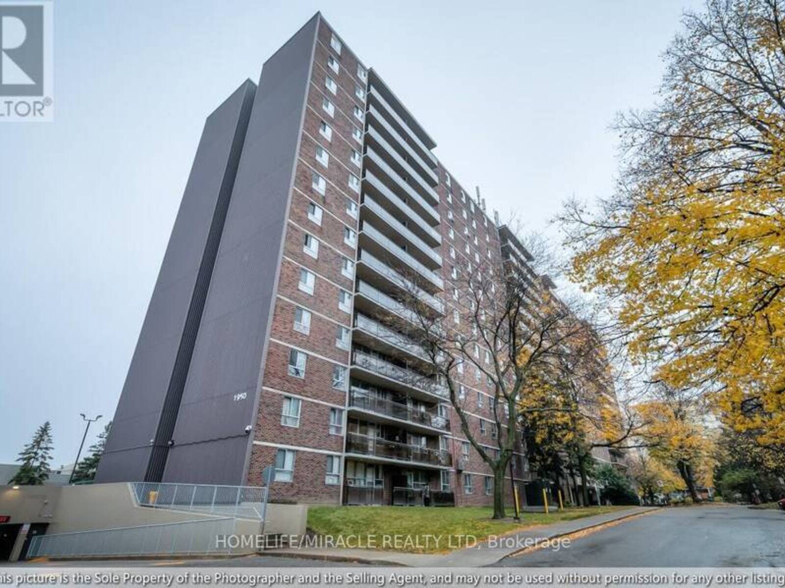 402 - 1950 KENNEDY ROAD, Toronto, Ontario M1P 4S9