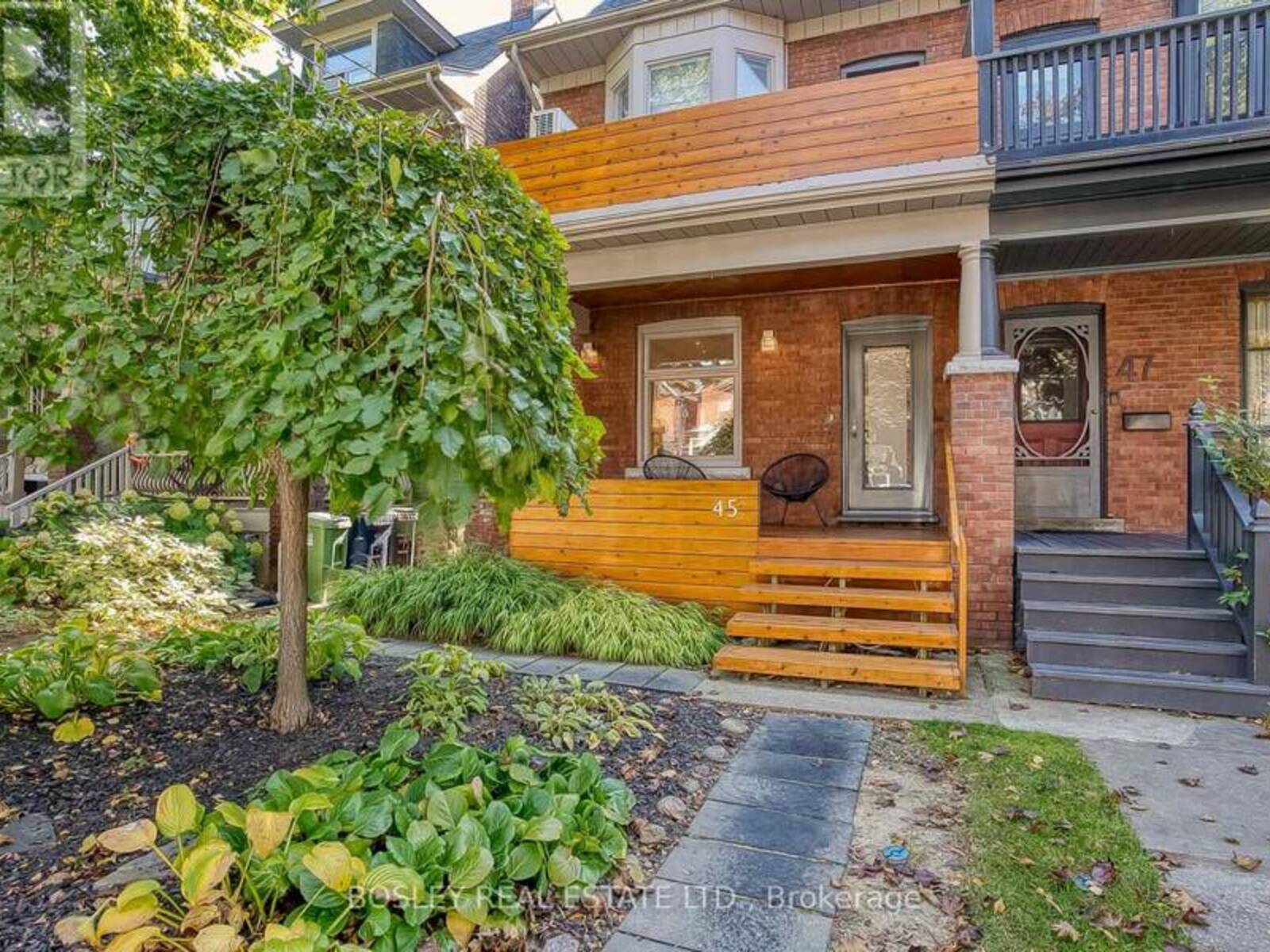 45 GALLEY AVENUE, Toronto, Ontario M6R 1G9