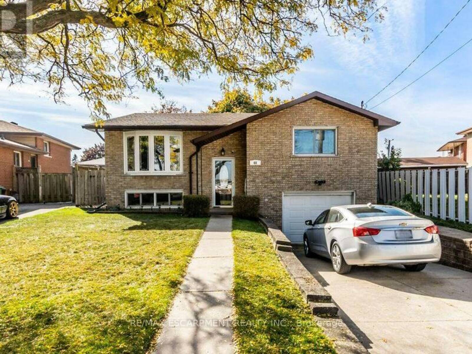 48 TUNBRIDGE CRESCENT, Hamilton, Ontario L8W 1L2