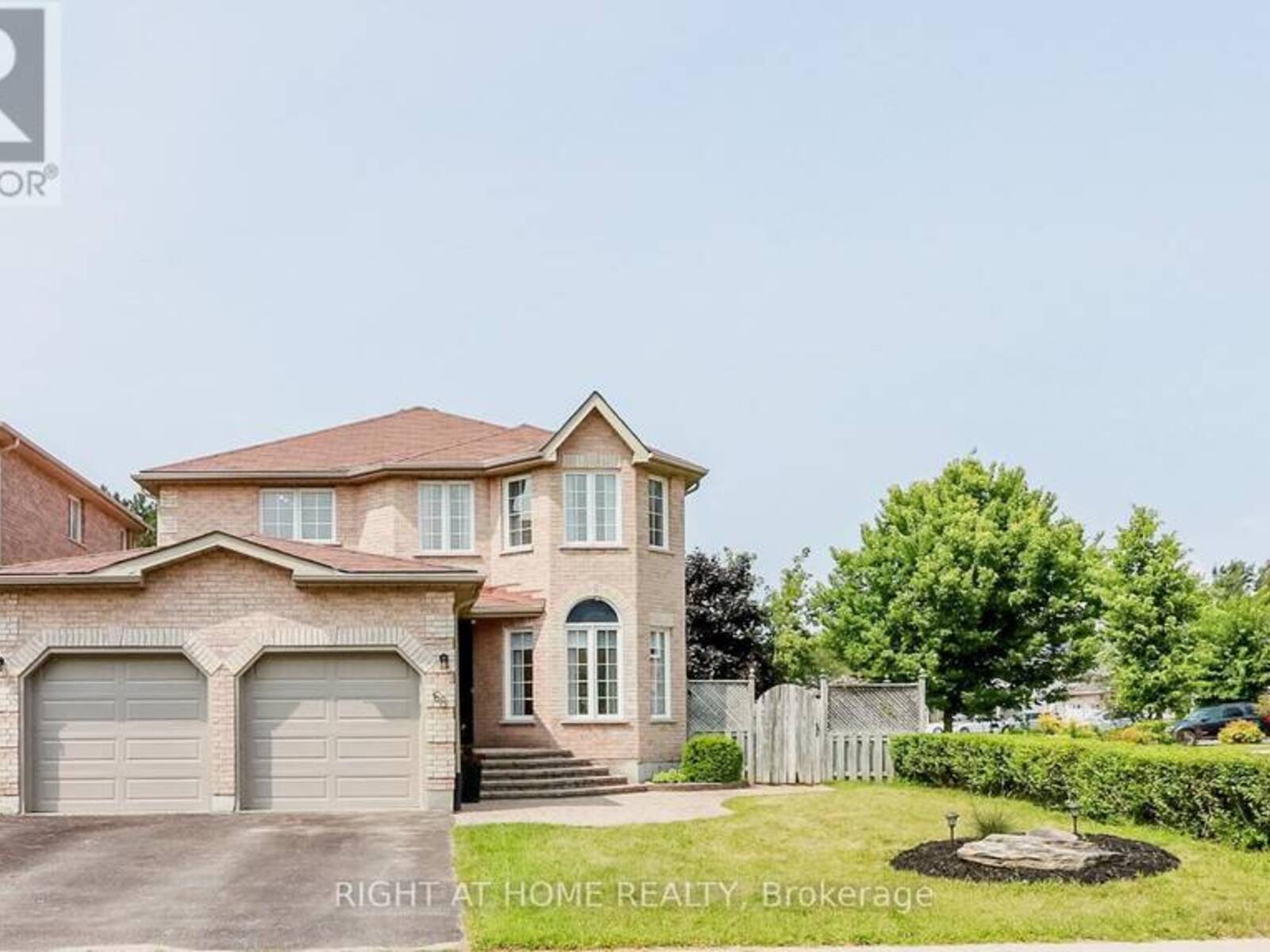 68 STONEYBROOK CRESCENT, Barrie, Ontario L4N 0A6