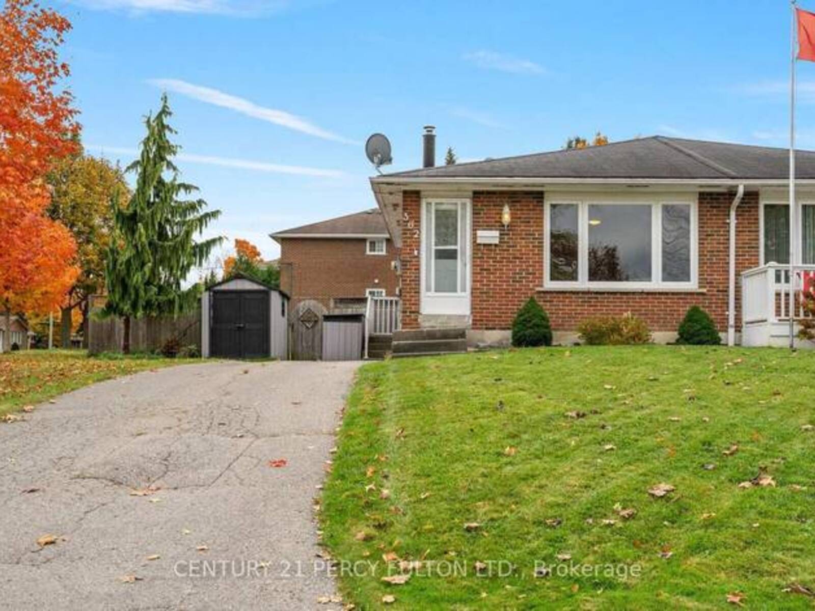 362 SURREY DRIVE, Oshawa, Ontario L1G 6H1