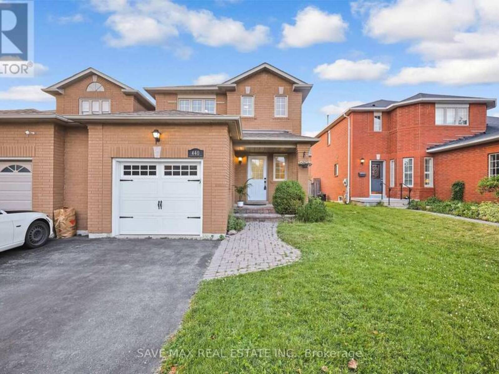 440 STONEGATE AVENUE, Oshawa, Ontario L1K 2L7