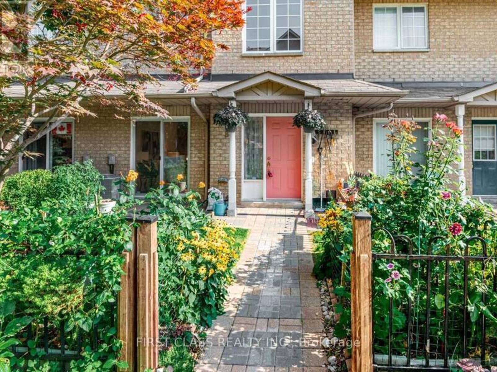 8 - 5 ST MORITZ WAY, Markham, Ontario L3R 4Z8