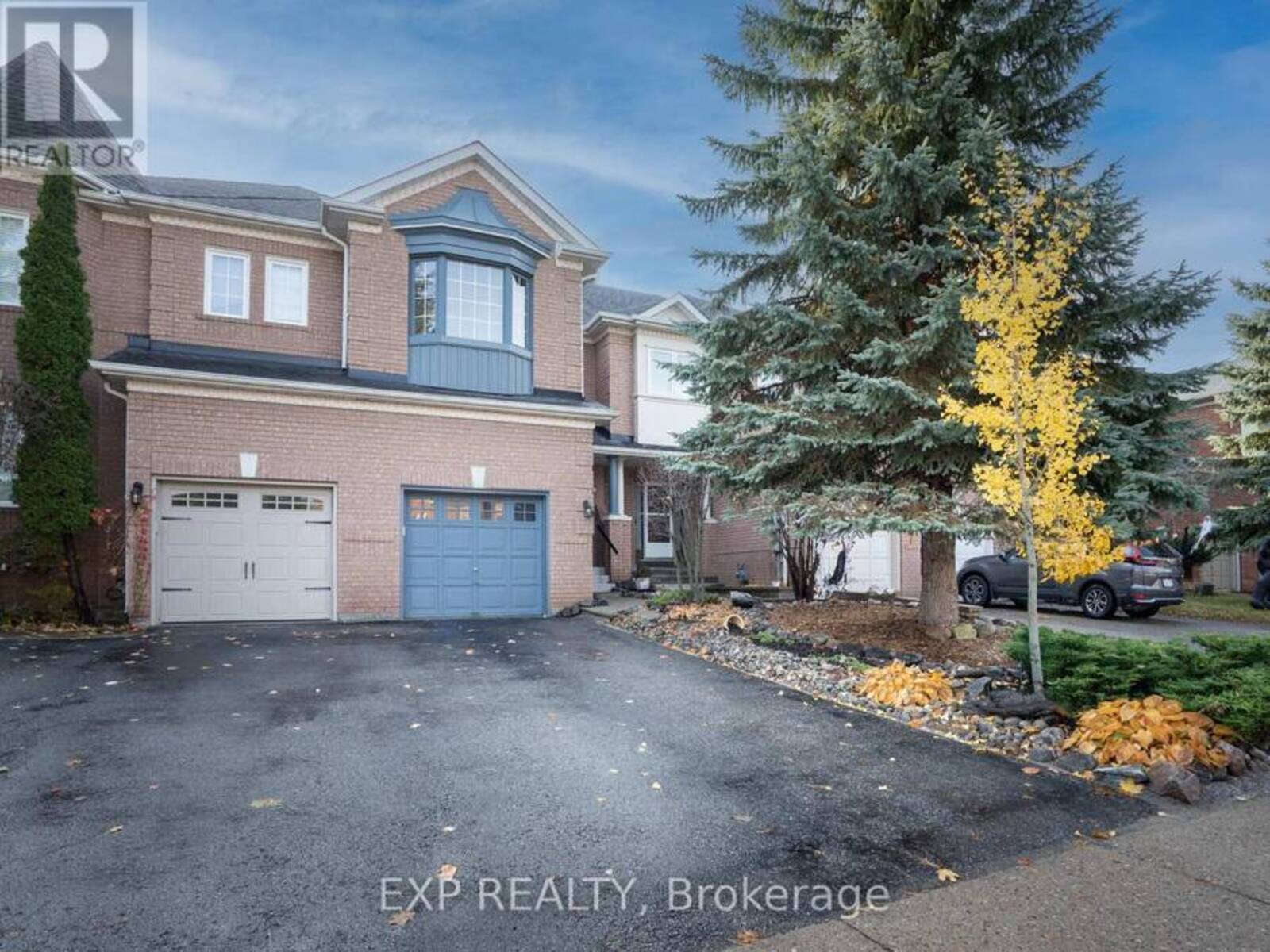 286 DENISE CIRCLE, Newmarket, Ontario L3X 2J9