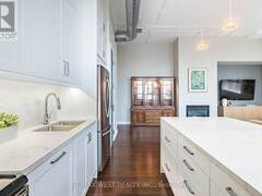 821 - 155 DALHOUSIE STREET Toronto Ontario, M5B 2P7