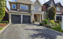 21 VERDI ROAD | Richmond Hill Ontario | Slide Image Two