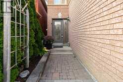 126 RUSH ROAD | Aurora Ontario | Slide Image Two