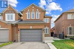 31 FIDDLENECK CRESCENT | Brampton Ontario | Slide Image One