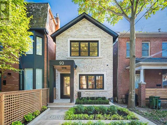 93 HELENA AVENUE Toronto Ontario, M6G 2H3