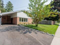 19 GLADSMORE CRESCENT Toronto Ontario, M9W 3Y8