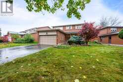 19 SYCAMORE DRIVE | Markham Ontario | Slide Image Two