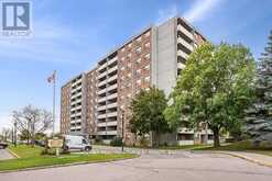 901 - 20 WILLIAM ROE BOULEVARD | Newmarket Ontario | Slide Image Two