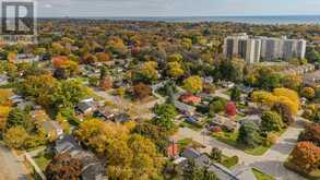 3029 EVA DRIVE | Burlington Ontario | Slide Image Eight