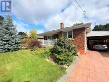 105 KINGS FOREST DRIVE | Hamilton Ontario | Slide Image Two