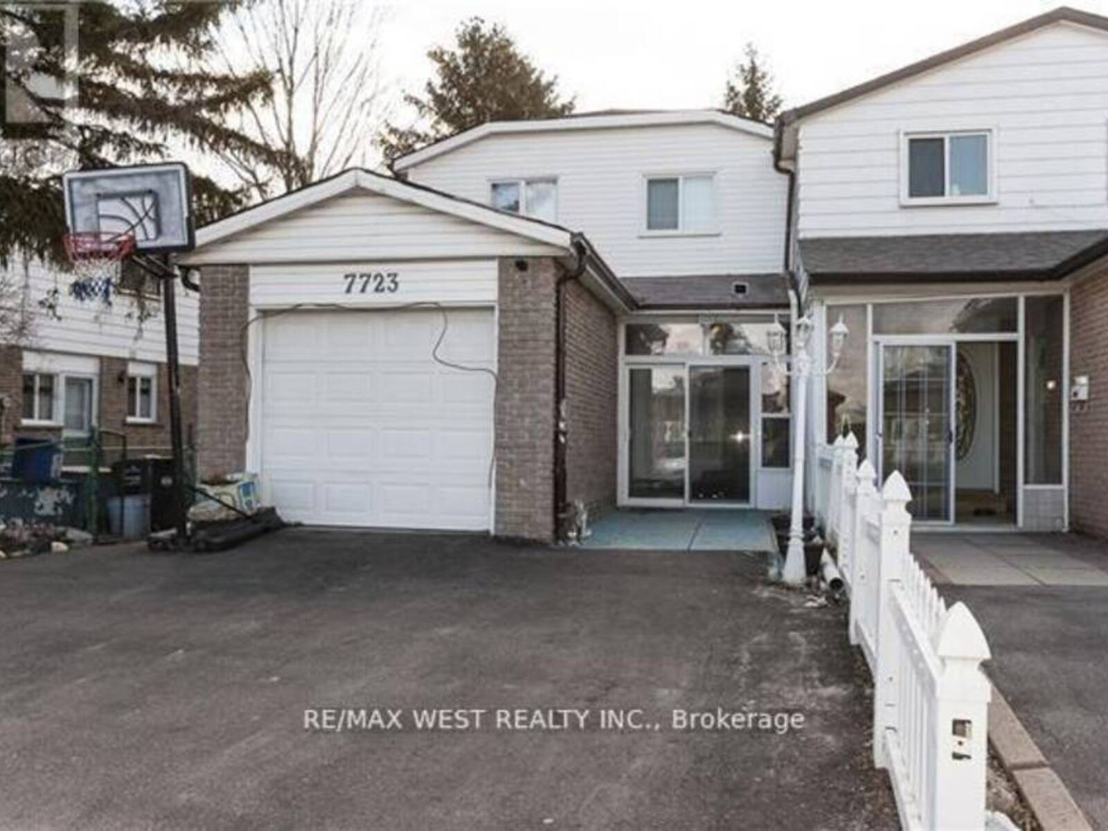 7723 BENAVON ROAD, Mississauga, Ontario L4T 3G5