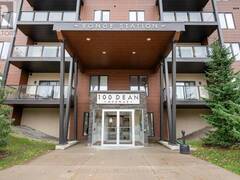 214 - 100 DEAN AVENUE Barrie Ontario, L9J 0H1