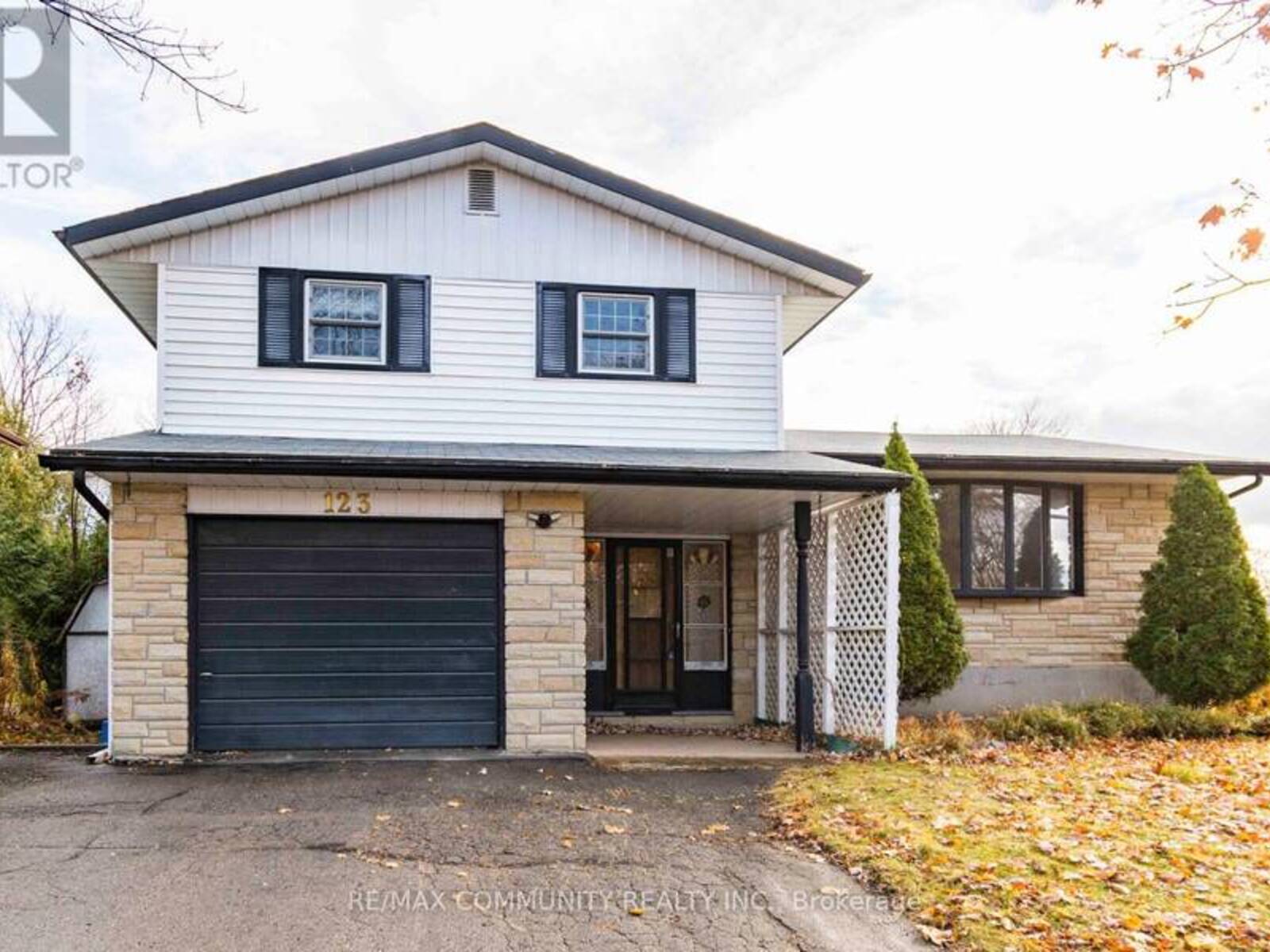 123 PROSPECT HILL, Quinte West, Ontario K8V 2V6