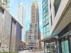 515 - 35 HAYDEN STREET Toronto Ontario, M4Y 3C3