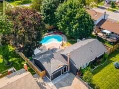 54 MITCHELL AVENUE Whitby Ontario, L1M 1A9