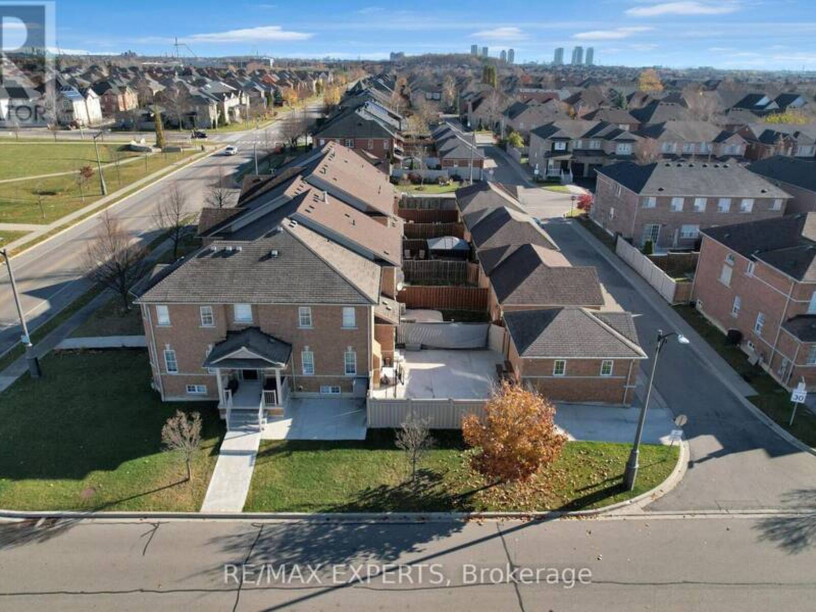 331 DAVOS ROAD, Vaughan, Ontario L4H 0M8