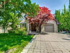 13 RIVERLEA ROAD Toronto Ontario, M9P 2B1