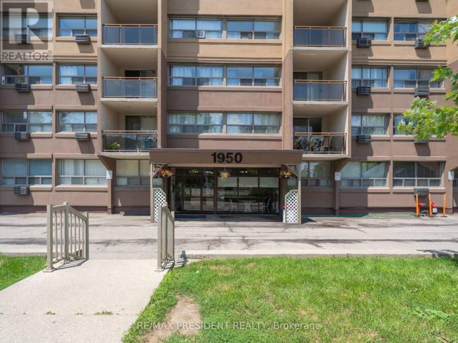 701 - 1950 MAIN STREET WEST, Hamilton, Ontario L8S 4M9