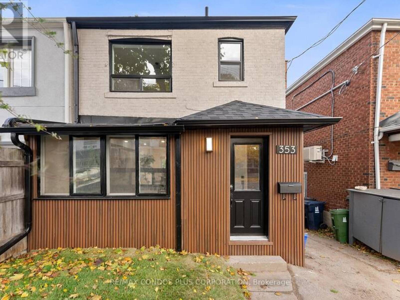 353 VICTORIA PARK AVENUE, Toronto, Ontario M4E 3S9