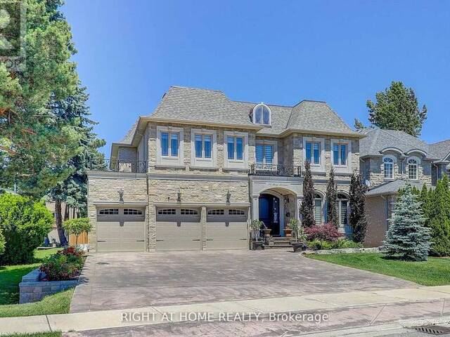 34 MAY AVENUE Richmond Hill Ontario, L4C 3S6