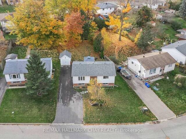 787 BIRCHWOOD DRIVE Midland Ontario, L4R 4Y6