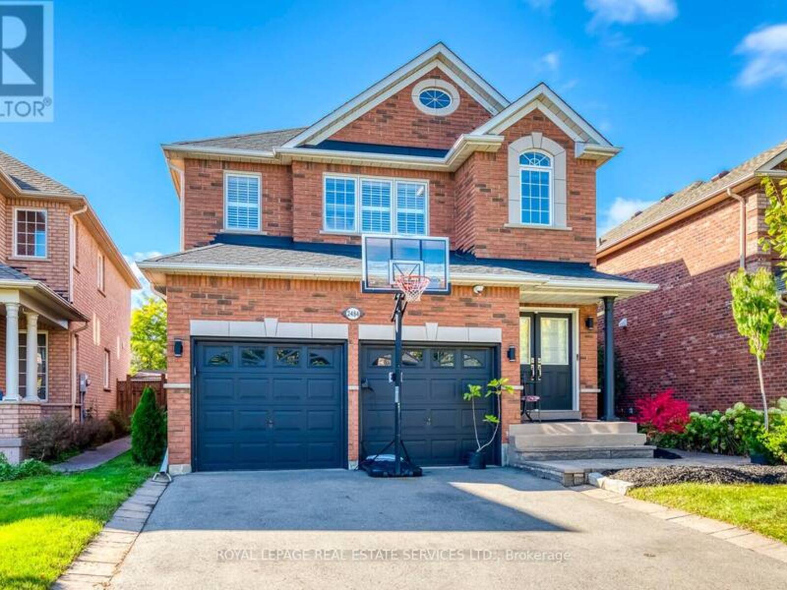 2484 LOGAN AVENUE, Oakville, Ontario L6H 6S1