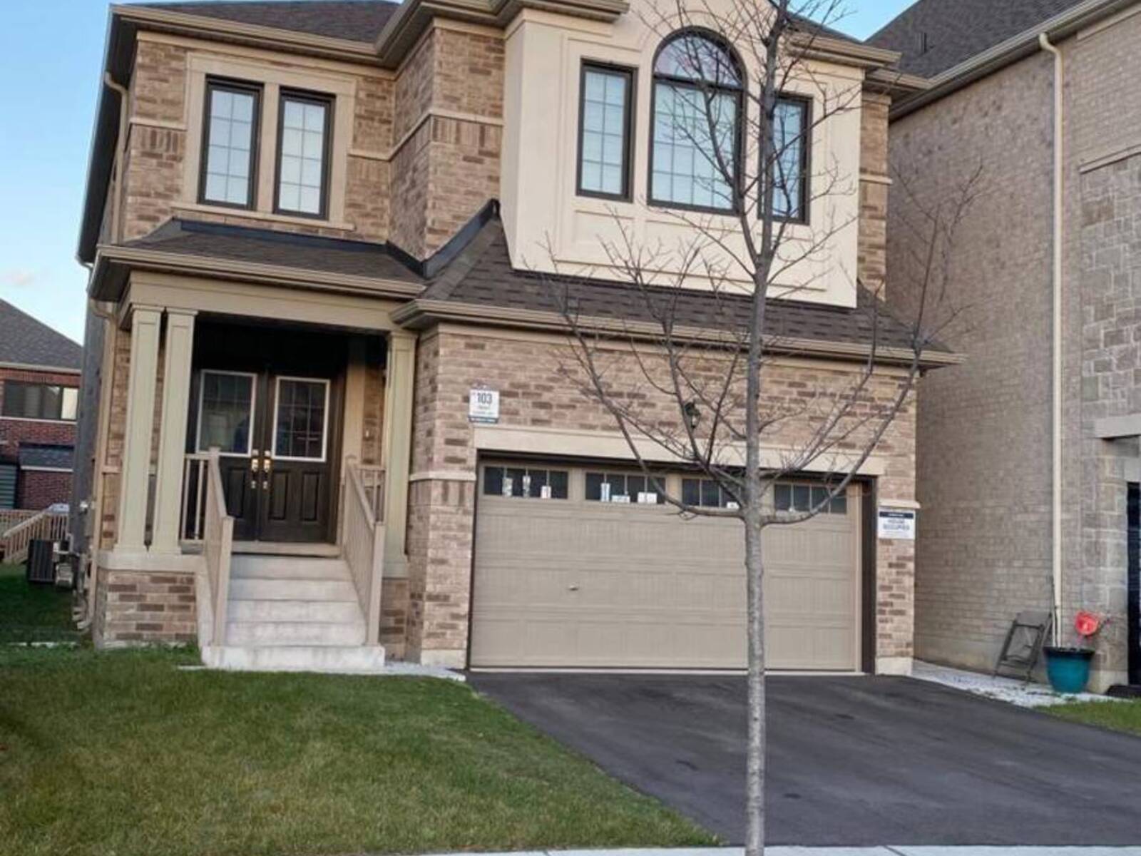 12 IXWORTH CIRCLE, Brampton, Ontario L6Y 6J8