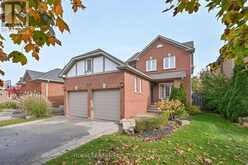 507 BLACKSTOCK ROAD | Newmarket Ontario | Slide Image Four