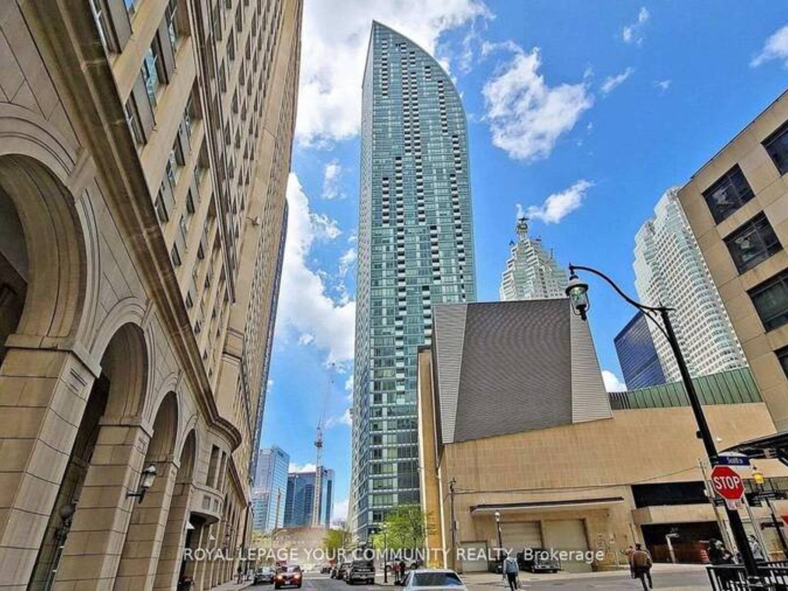 907 - 8 THE ESPLANADE STREET, Toronto, Ontario M5E 0A6