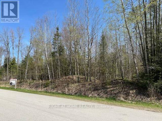 LOT 10 SPRUCE STREET Tiny Ontario, L0L 1P1 - Vacant Land For Sale