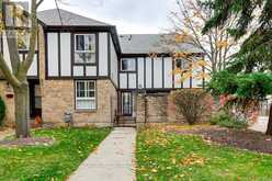 113 BURROWS HALL BOULEVARD | Toronto Ontario | Slide Image Two