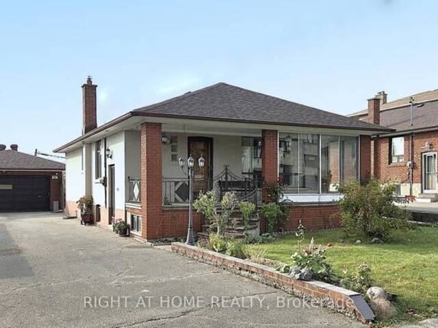 42 MONTANA AVENUE Toronto Ontario, M3M 1B6