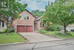 54 CITYVIEW CIRCLE | Barrie Ontario | Slide Image One